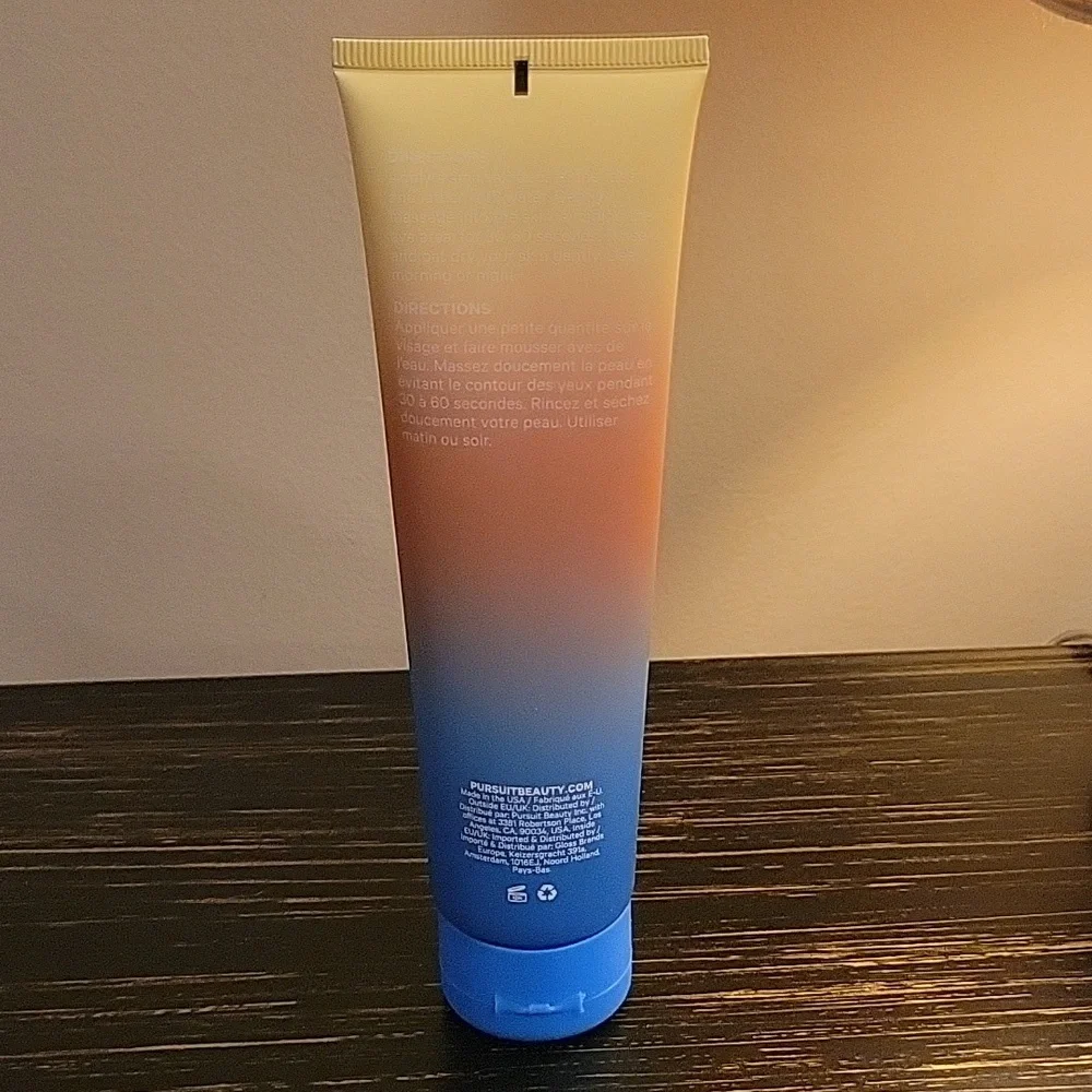 Clean Wave Daily Exfoliating Face Cleanser New - Picture 2 of 4